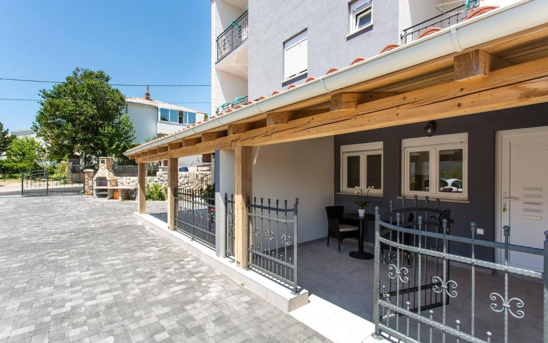 Apartments Bernardeta 1 Baska  Ngoại thất bức ảnh