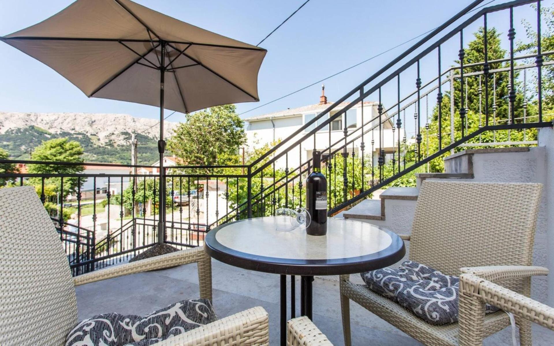 Apartments Bernardeta 1 Baska  Ngoại thất bức ảnh